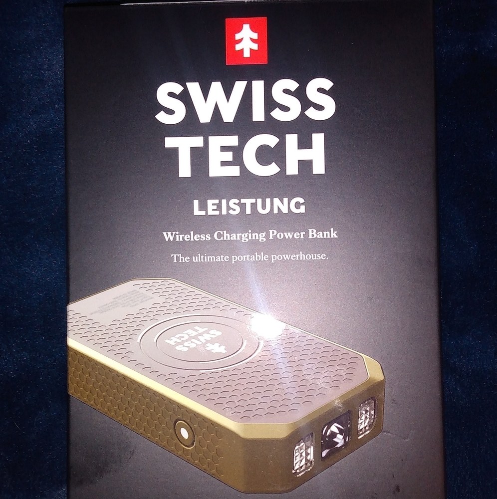 SWISS TECH wireless charging power bank